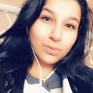 Meet your Posher, Eva